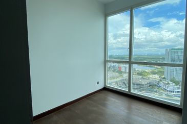 Puteri Cove Residences