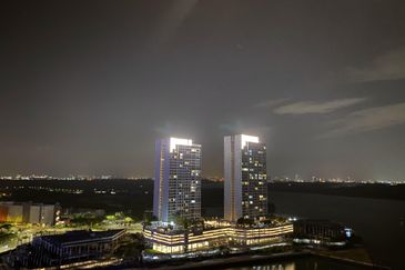 Puteri Cove Residences