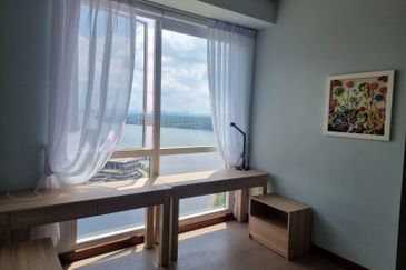 Puteri Cove Residences