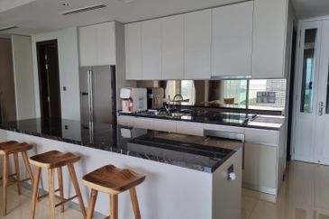 Puteri Cove Residences