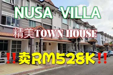 Nusa Villa Townhouse