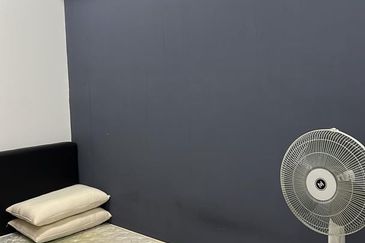 Bandar Sungai Long Room For Rent