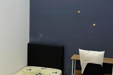 Bandar Sungai Long Room For Rent