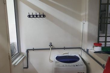 Pangsapuri Angsana, Bandar Mahkota Cheras