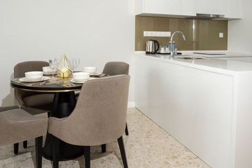 Pavilion Ceylon Hill