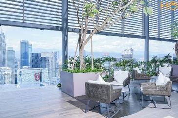 Pavilion Ceylon Hill