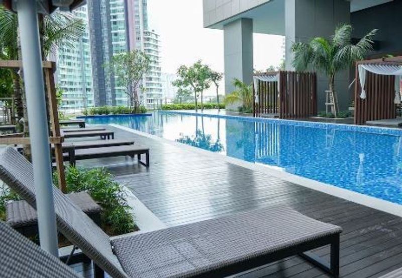 Pavilion Ceylon Hill