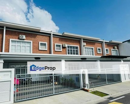 KULAI BANDAR INDAHPURA KENSINGTON 2 DOUBLE STOREY TERRACE HOUSE FULLY RENOVATED GATED & GUARDED FOR SALES  , Johor, Kulai