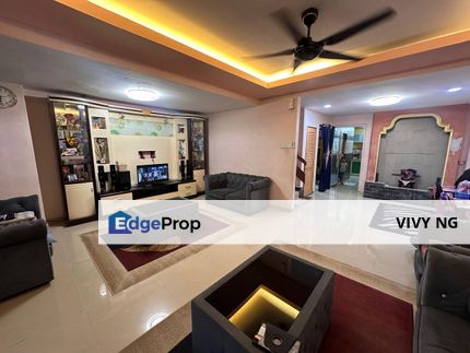 Skudai Taman University Jalan Kebangsaan double storey terrace house fully renovated for sales Rm598k only 100% Full Loan , Johor, Skudai