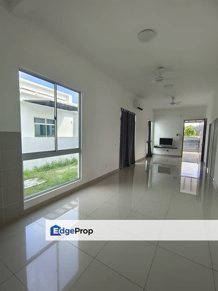 bandar baru kangkar pulai amber hills single storey cluster partial furnished house for rent, Johor, Kangkar Pulai