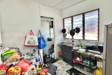 Flat Taman Ungku Tun Aminah