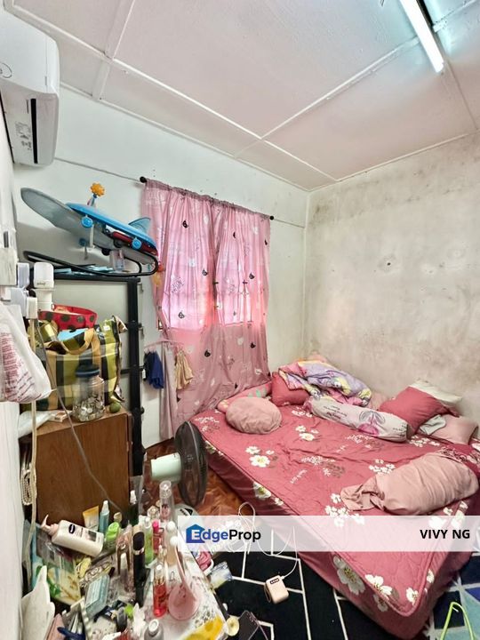 Full Loan Flat Skudai Taman Ungku Tun Aminah Low cost Flat unblock view for sale Rm130k , Johor, Johor Bahru