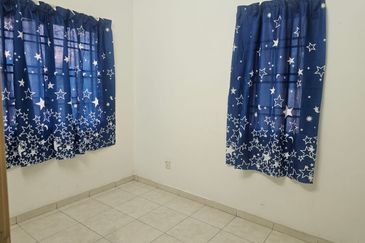 setia tropika kempas 2 storey terrace corner for rent