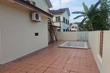 setia tropika kempas 2 storey terrace corner for rent