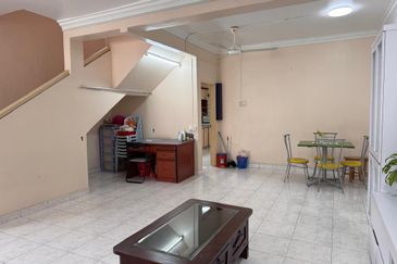 Austin Residence @Taman Mount Austin