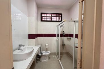 Austin Residence @Taman Mount Austin