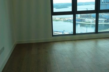 Imperia @ Puteri Harbour