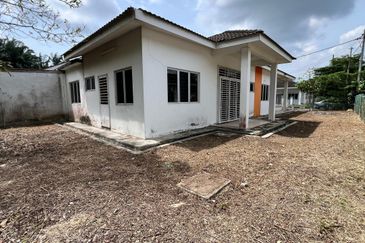 TAMAN MARIKH (PEC 1829 & 1832)