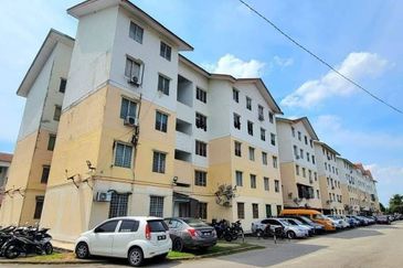 (GOOD FOR INVESTMENT) Pangsapuri Sri Ayu @ Kebun Nenas, Bandar Putera Klang