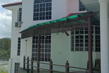 Jalan Bukit Rahman Putra