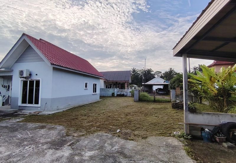 Kampung Sungai Pelong