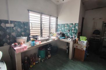 Kampung Sungai Pelong