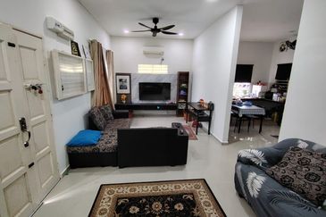 Kampung Sungai Pelong