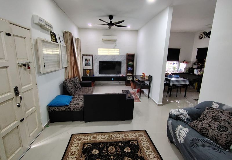 Kampung Sungai Pelong