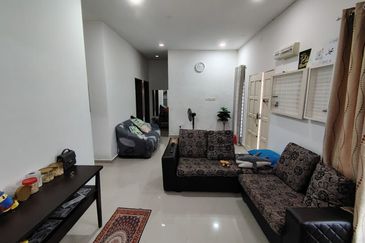 Kampung Sungai Pelong