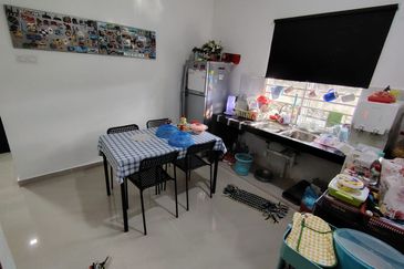 Kampung Sungai Pelong