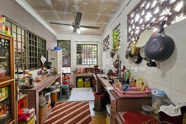 Taman Setia Jaya, Banting