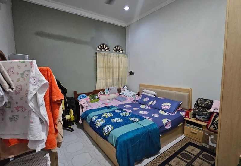 Taman Setia Jaya, Banting