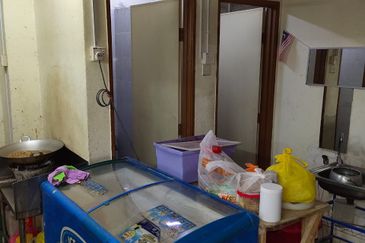 (GROUND FLOOR) Shoplot @ Pangsapuri Mega Indah, Taman Mega Jaya, Ampang 