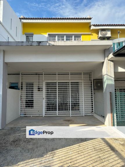 (FOR RENT) Double Storey Terrace @ Seksyen 6, Bandar Rinching, Semenyih, Selangor, Semenyih