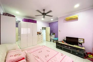 (FULLY RENOVATED EXTENDED) 2 Storey Taman Desa Coalfields Sungai Buloh 