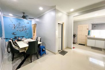 (FULLY RENOVATED EXTENDED) 2 Storey Taman Desa Coalfields Sungai Buloh 
