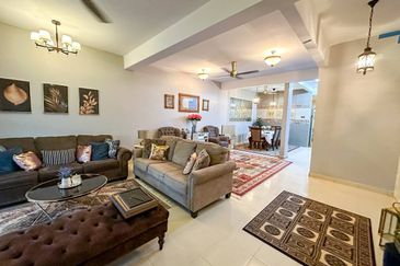 (FULLY RENOVATED) 2 Storey Bandar Bukit Raja Klang Jalan Zapin (Levena)