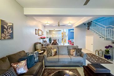 (FULLY RENOVATED) 2 Storey Bandar Bukit Raja Klang Jalan Zapin (Levena)