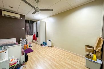 (FULLY RENOVATED) 2 Storey Bandar Bukit Raja Klang Jalan Zapin (Levena)