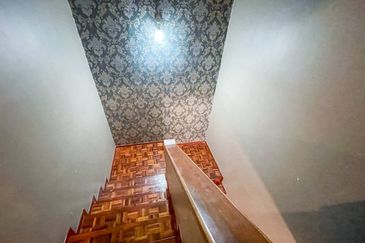 (RENOVATED) 2 Storey Superlink Alam Budiman U10 Shah Alam