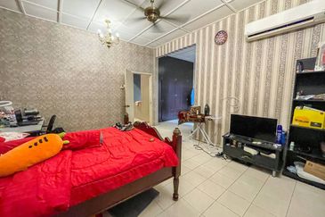 (RENOVATED) 2 Storey Superlink Alam Budiman U10 Shah Alam