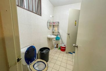 (RENOVATED) 2 Storey Superlink Alam Budiman U10 Shah Alam