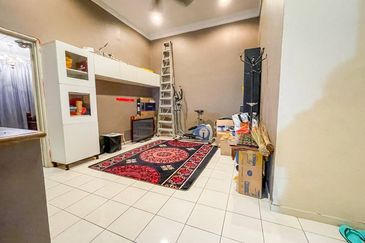 (RENOVATED) 2 Storey Superlink Alam Budiman U10 Shah Alam