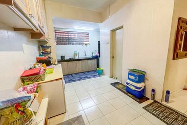 (RENOVATED) 2 Storey Superlink Alam Budiman U10 Shah Alam