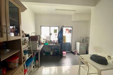 (INTERMEDIATE) Double Storey Terrace Laman Haris, Puncak Alam