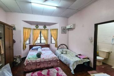 (PRIME LOCATION) Double Storey Endlot Seksyen 7, Shah Alam