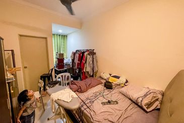 (FACING OPEN)(RENOVATED) 2 Storey Endlot Terrace Desa Saujana Langat Batu 14 Hulu Langat