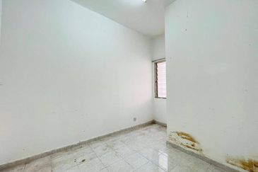 (INTERMEDIATE) Endlot 2 Storey Terrace House, Bandar Tasik Puteri, Green Velly, Rawang