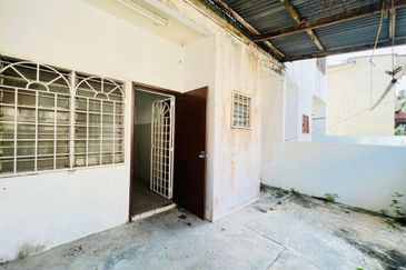 (INTERMEDIATE) Endlot 2 Storey Terrace House, Bandar Tasik Puteri, Green Velly, Rawang