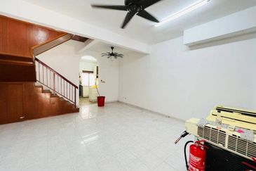 (INTERMEDIATE) Endlot 2 Storey Terrace House, Bandar Tasik Puteri, Green Velly, Rawang